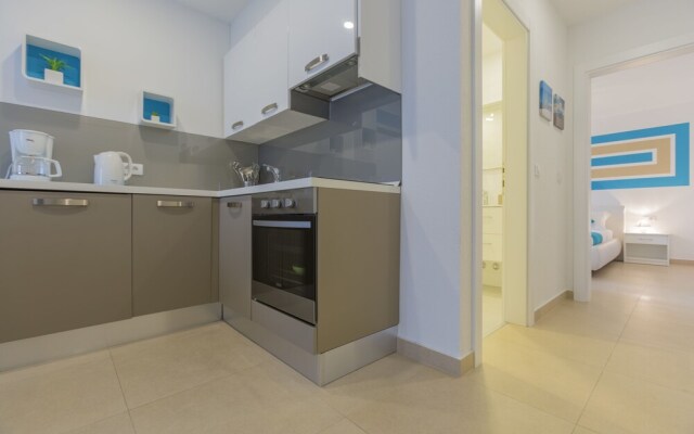 Lux Apartments