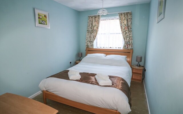 Flat 2 Cambridge Court