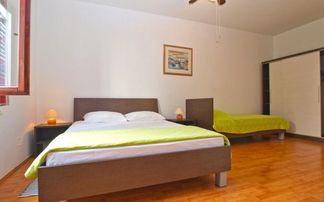 Rooms Ivica 1452