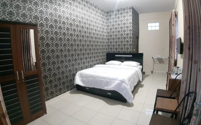 Soreang Hotel by ZUZU
