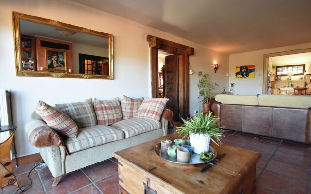 Luxury villa in Preixan with a view of Carcassonne