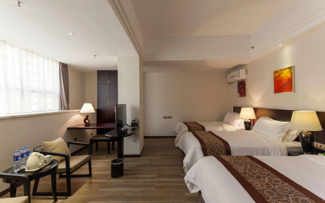 Zhuhai Aqueen Hotel