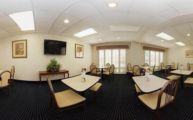 Holiday Inn Express POINT SOUTH (YEMASSEE AREA)