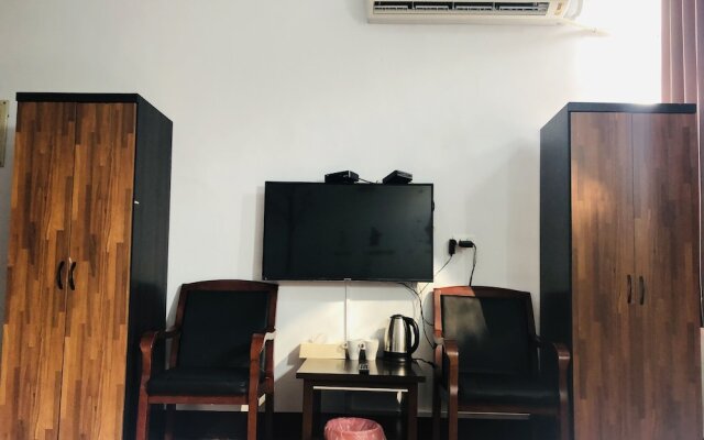 Hsiang Hotel