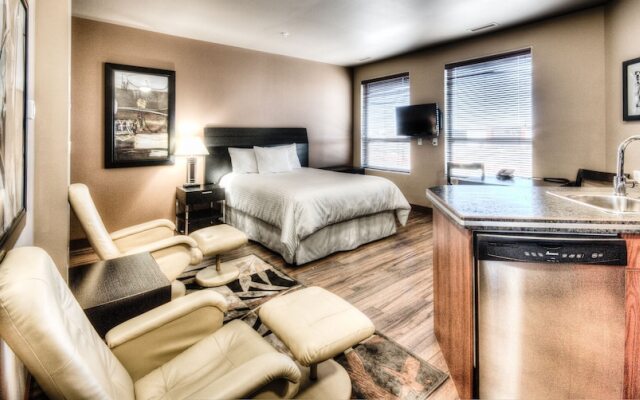 Grand Inn & Residence