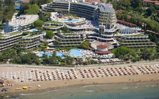 Sunrise Queen Luxury Resort & Spa