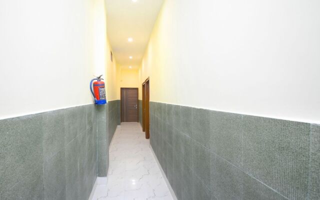 Oyo 22993 Hotel Ozas Grand