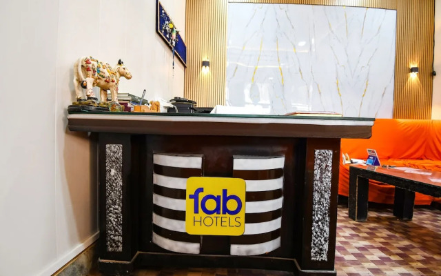 Fabhotel Geeta Bhawan