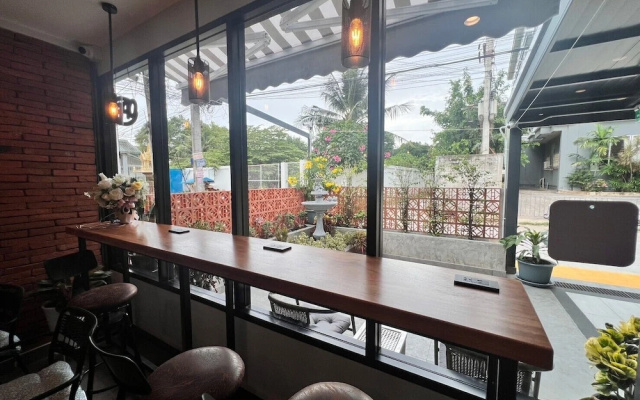Aree House Poshtel