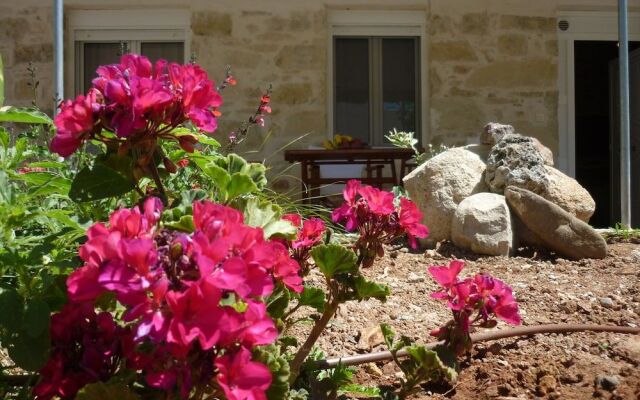 Zeus Traditional House