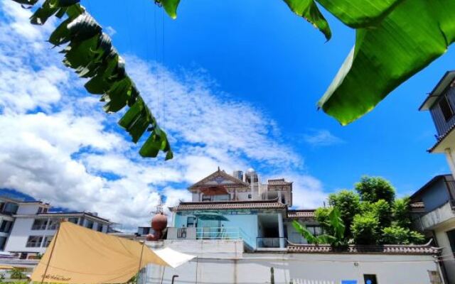 Dali Shanji Homestay (Dali Ancient Town March Street Branch)