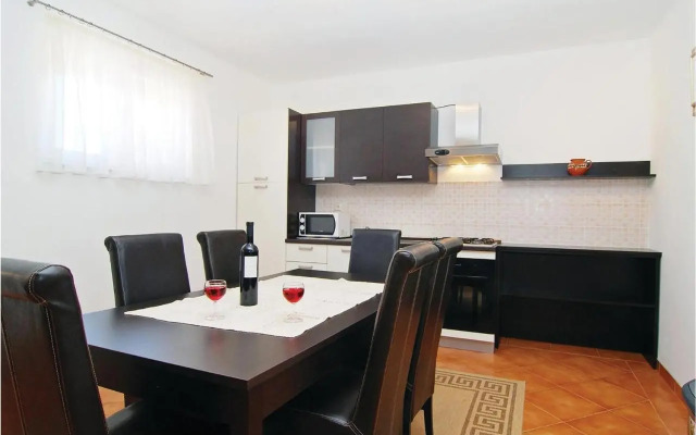 Apartment Stari put III