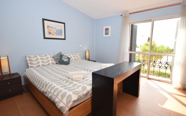 Attractive Apartment in Albufeira With sea View
