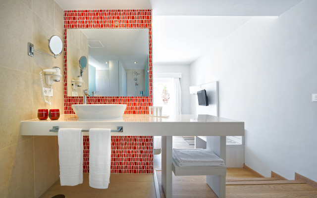 Aequora Lanzarote Suites