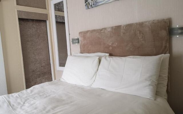 The Rufford Hotel