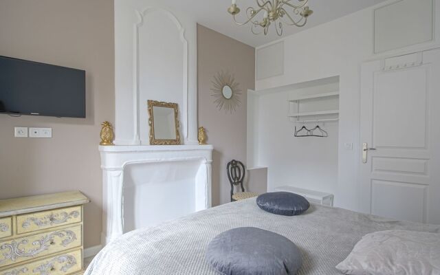 Large and Beautiful Apartment in the Heart of Bayeux