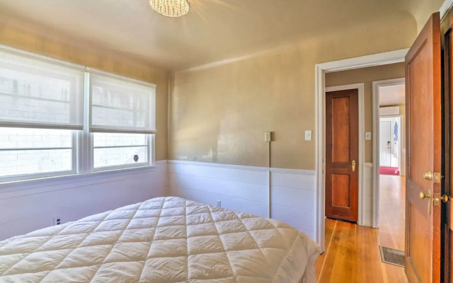 \sun-dappled Retreat: Walk to Restaurants!