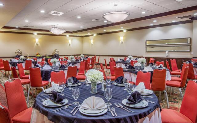 Crowne Plaza Anchorage Midtown by IHG
