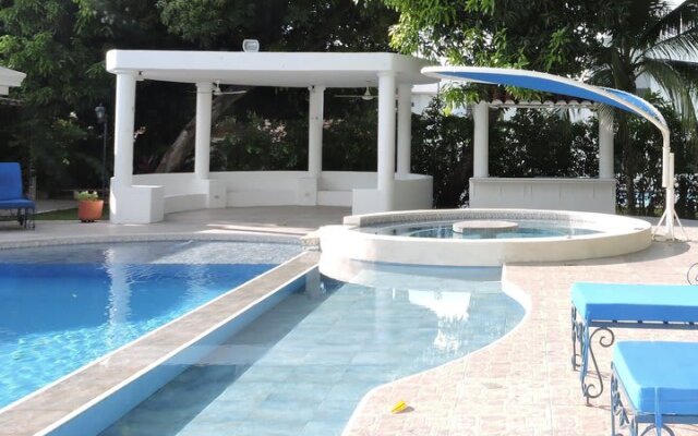 Casa 1 Condominio Campestre El Penon - 5 Habitaciones