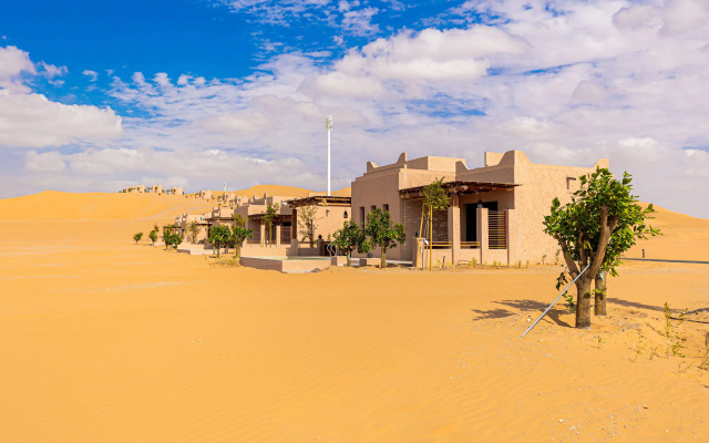 Bab Al Nojoum Bateen Liwa Resort