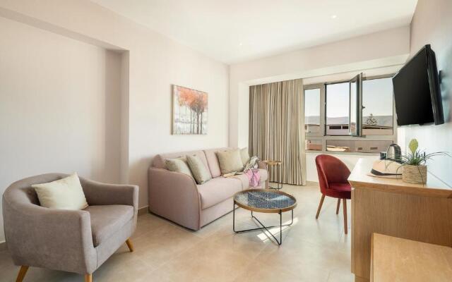 M City Hotel