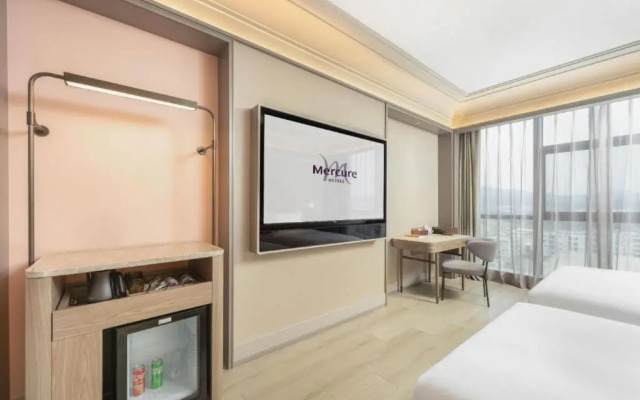 Vienna Hotel Dongguan Song Flower Lake