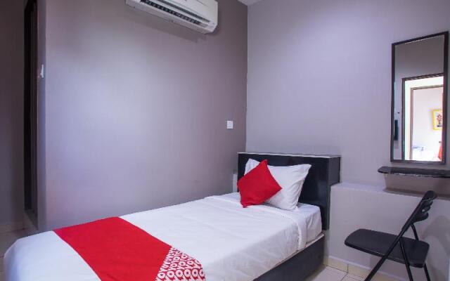 Super OYO 44097 Avatarr Hotel