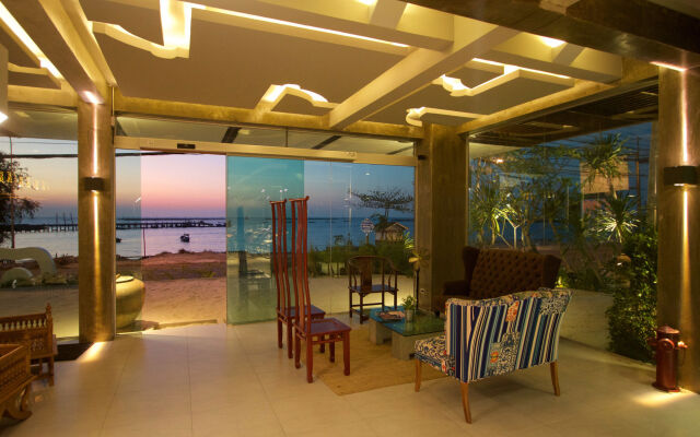 Kroque Boutique & Bistro