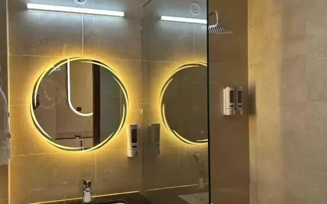 OnlyStay Peace Pavillion