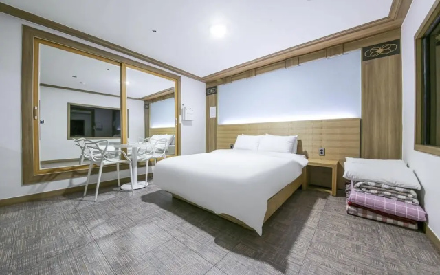 Jeonju Junghwasandong El Dorado