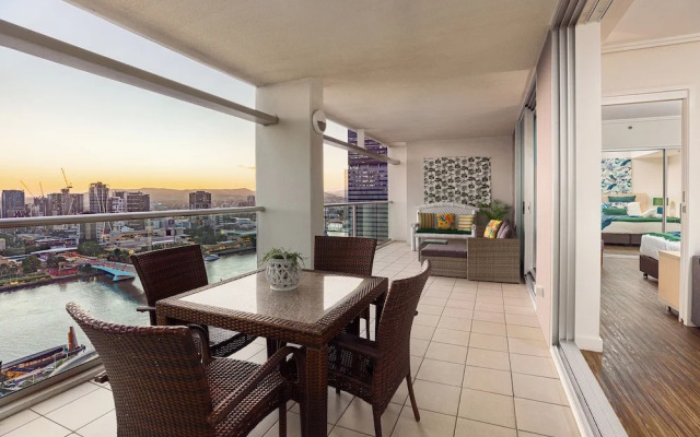 Oasis Retreat Level 27 in Casino Towers