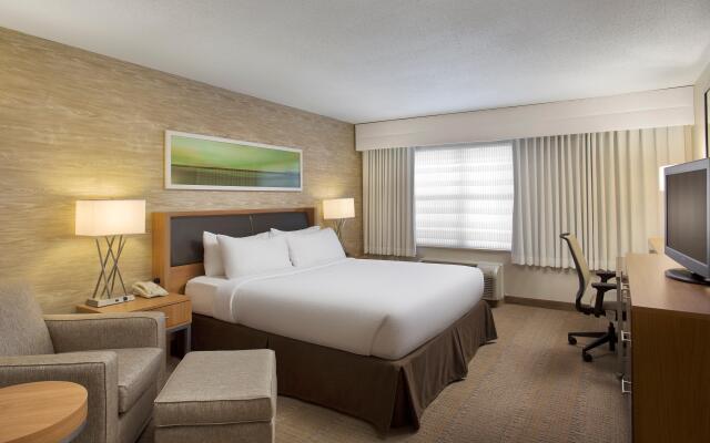 Holiday Inn Grand Rapids Airport by IHG