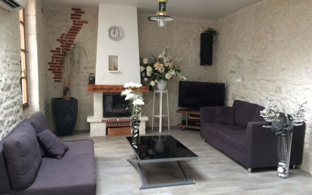 House With 3 Bedrooms in La Rochelle, With Enclosed Garden and Wifi