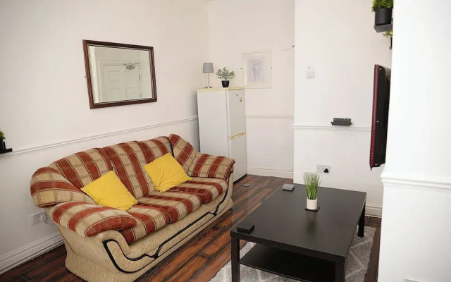 Cosy Orrell Park Retreat Near Anfield and Aintree