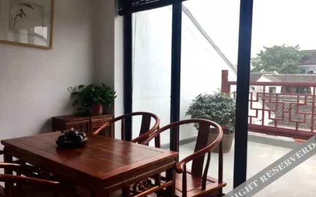 Floral Hotel·Suzhou Front Hall and Backyard Hotel (Pingjiang Road Store)