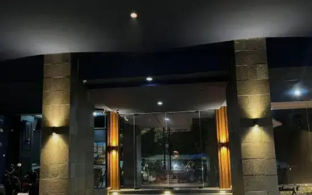 CVS The Hotel