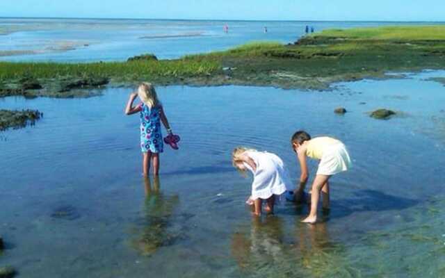 Woods Hole Passage Inn