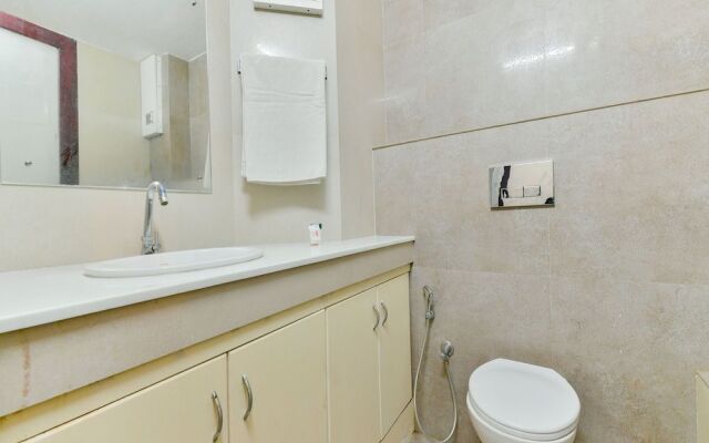 16663 Plaza Suites Hotel