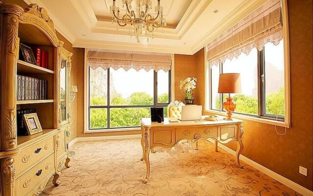 Zhongshui International Hotel (Nanxishan Park)