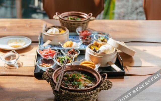 Tengchong Xitang Rehai Sulfur Hot Spring Boutique Lodge