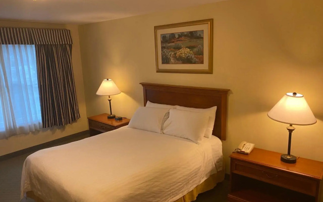 White River Inn and Suites