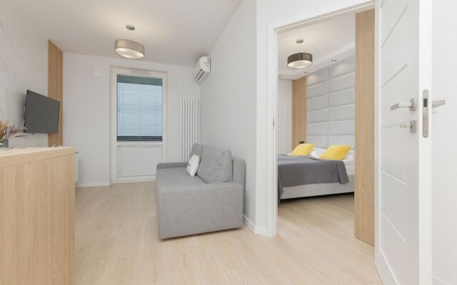 Wiktoryn Apartment Warsaw by Renters