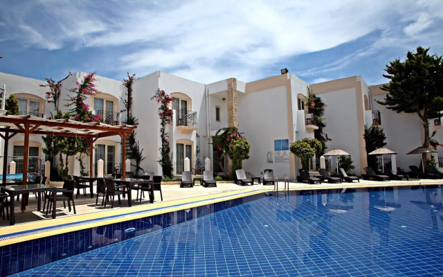 Serpina Hotel - Adults Only