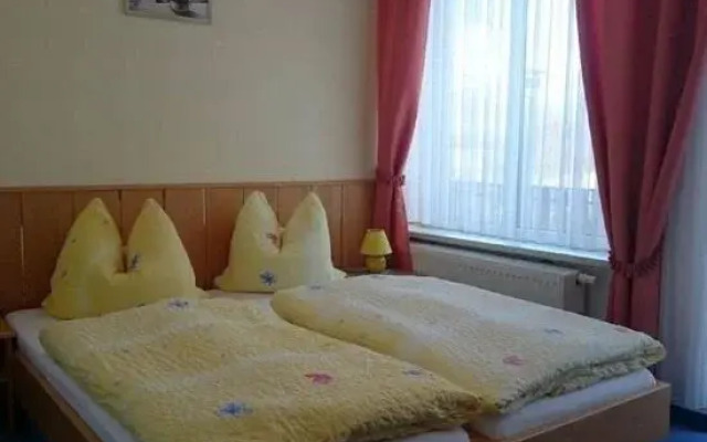 Pension & Berggasthaus Kapellenstein