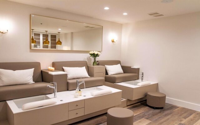 Miami Lakes Hotel