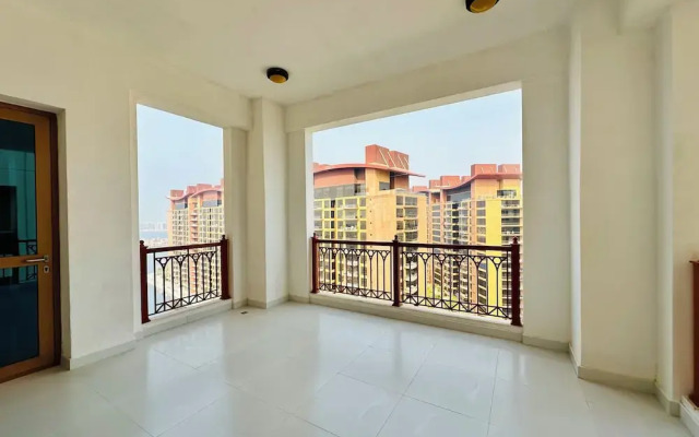 2BR Home with Waterfront views in Palm