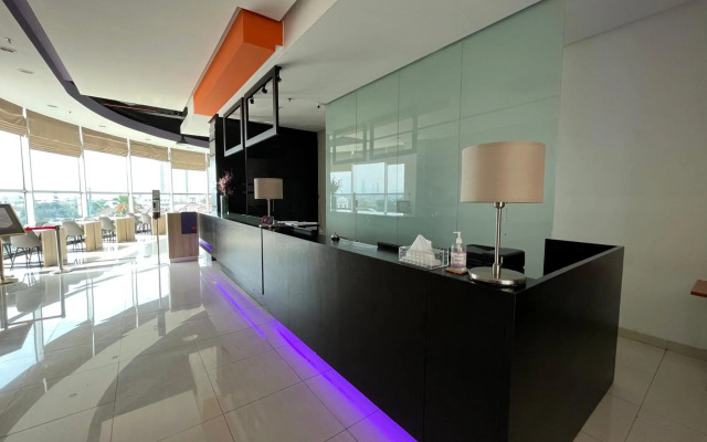 FOX Lite Metro Indah Bandung