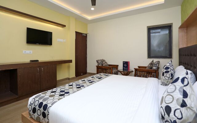 OYO 11666 Hotel Prakash Inn