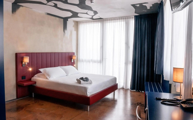 K Modern Hotel