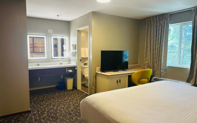Days Inn by Wyndham Seatac Airport